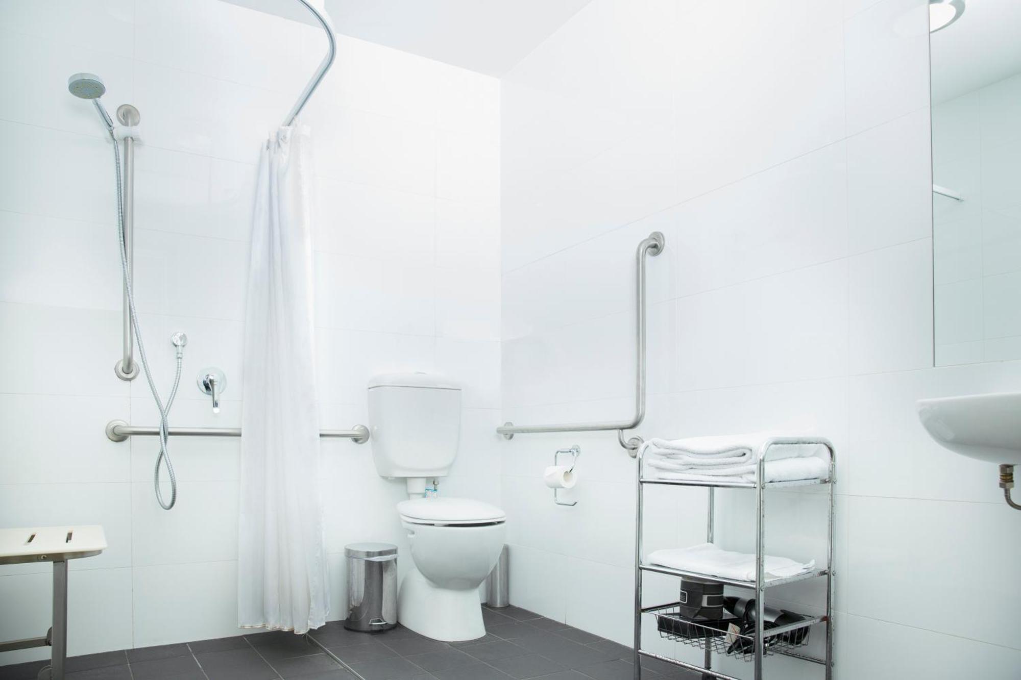Quest Werribee Aparthotel Bagian luar foto