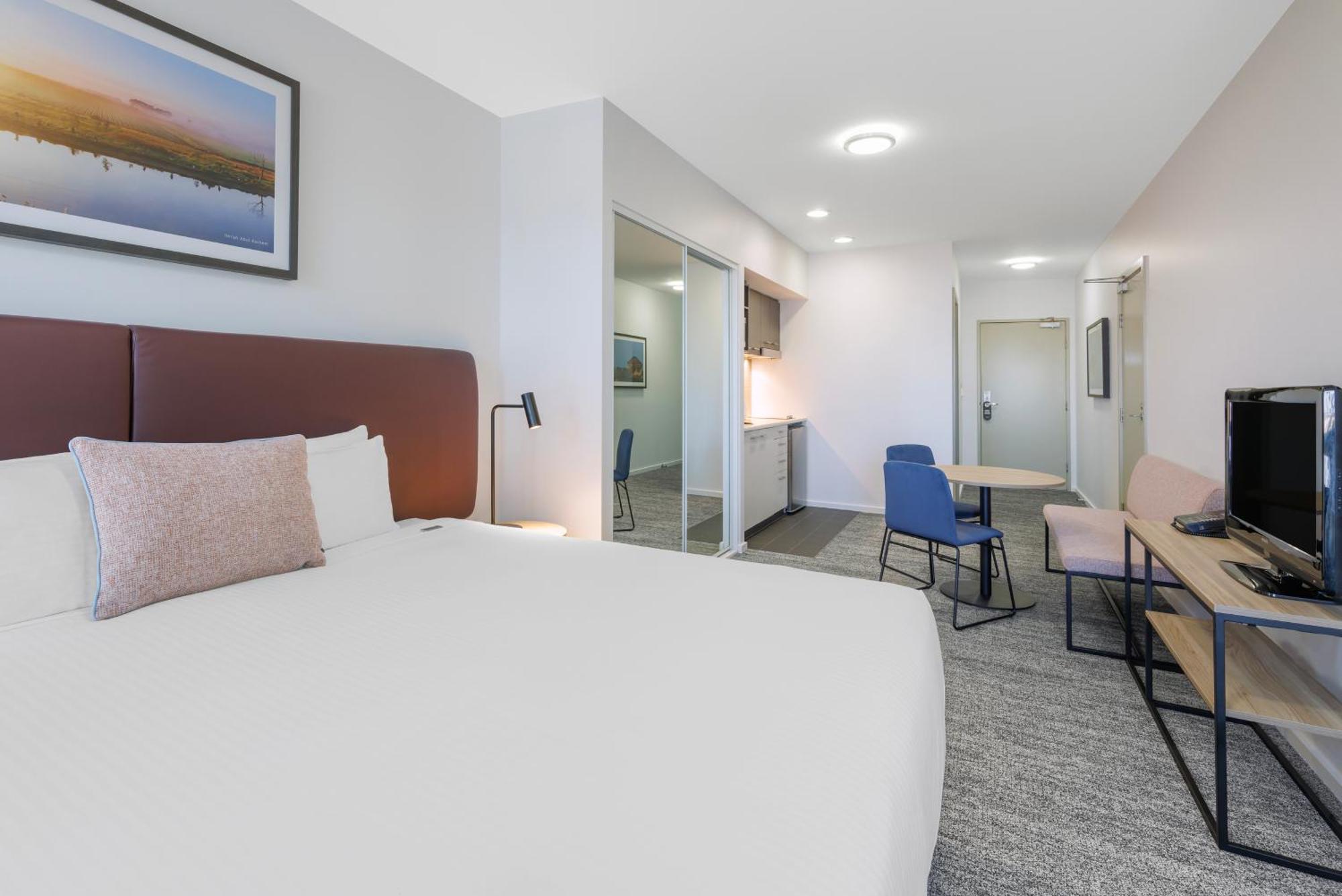 Quest Werribee Aparthotel Bagian luar foto