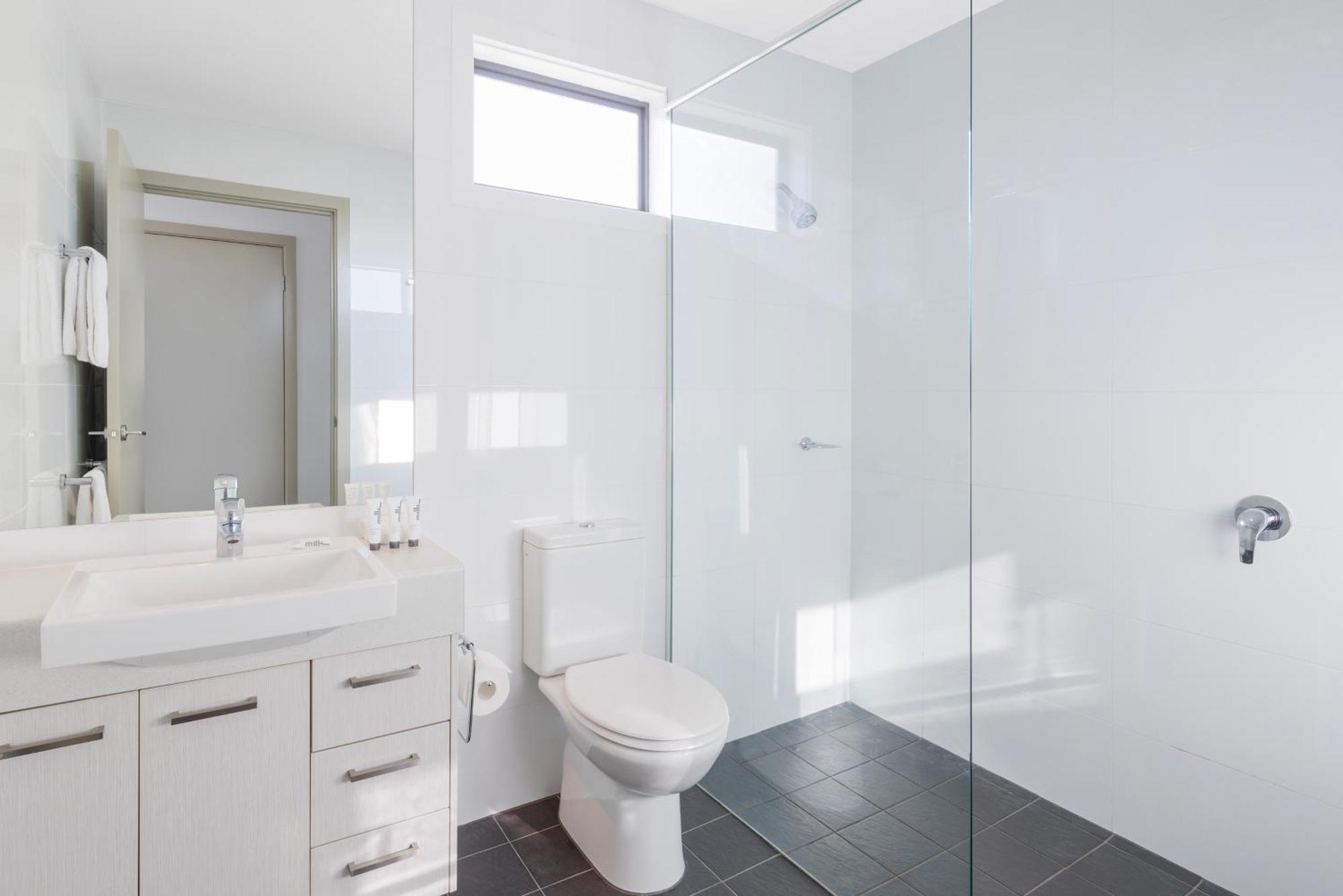 Quest Werribee Aparthotel Bagian luar foto