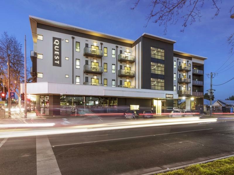 Quest Werribee Aparthotel Bagian luar foto